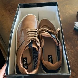 Steve Madden size 9.5 men’s leather brown shoes